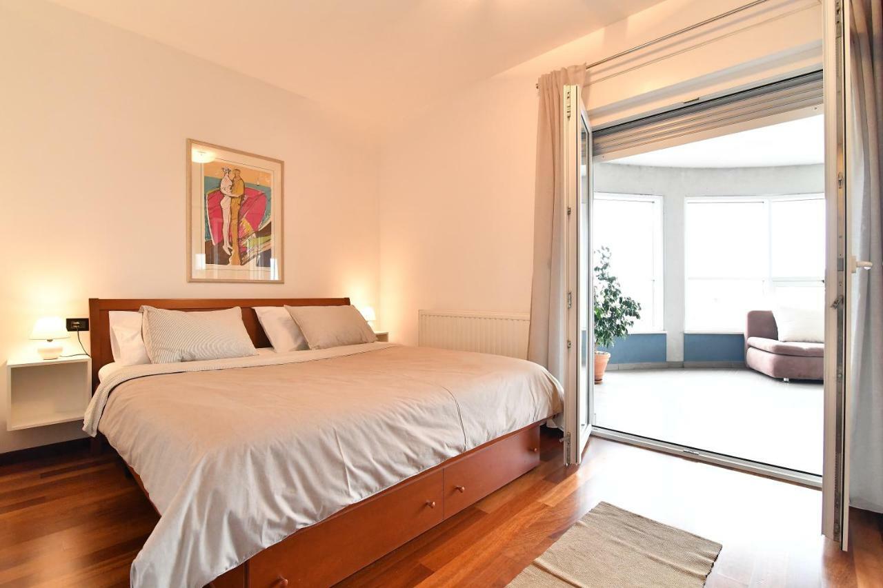 City Penthouse Vita Pula Exterior photo